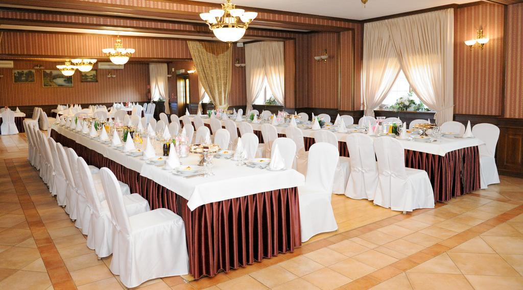Hotel Czardasz Kozieglowy  Ngoại thất bức ảnh
